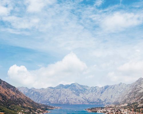 Balcanes -golfo-kotor-kotor-city-montenegro