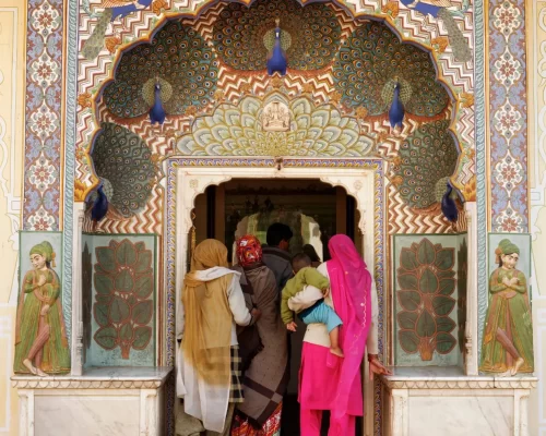 India, Rajasthan, Jaipur, indian people at the City Palace