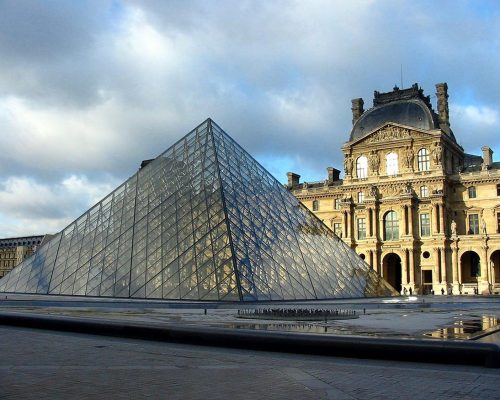 Paris louvre