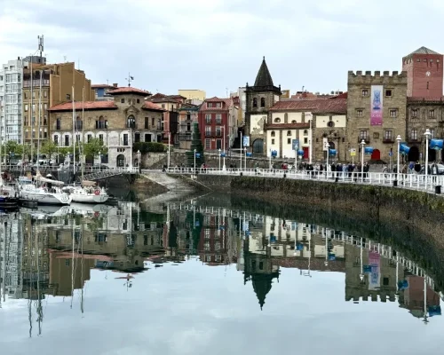 puerto-deportivo-plaza-marques-gijon